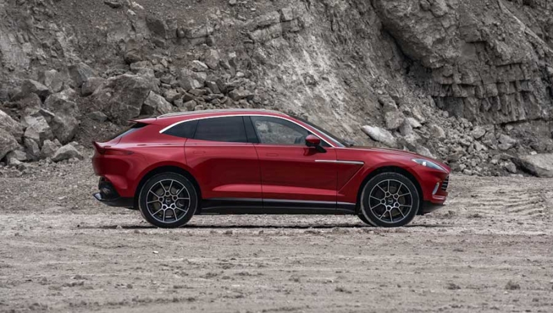 Aston Martin DBX — новый игрок на рынке внедорожников