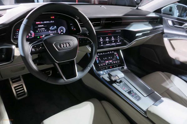 Audi a7 второго поколения: спортивная динамика и комфорт в одном автомобиле