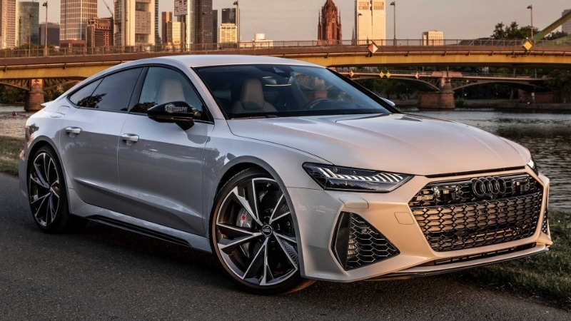Audi представила 2 новые дорогие модели. Стоят ли они своей цены?