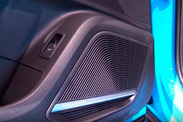 Audi SQ2 2019 - новый заряженный кроссовер от именитого бренда