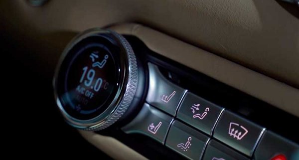 Аурус Сенат седан – премиальный автомобиль российского производства