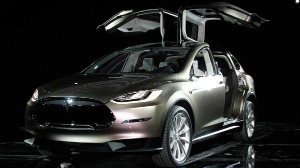 Автомобили Tesla — новая эпоха в автомобилестроении