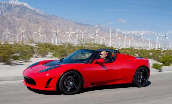 Автомобили Tesla — новая эпоха в автомобилестроении
