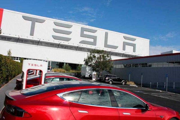 Автомобили Tesla — новая эпоха в автомобилестроении