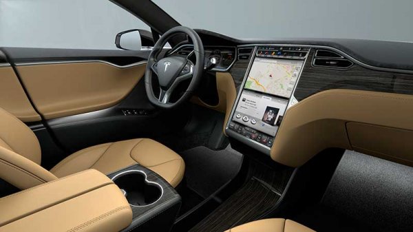 Автомобили Tesla — новая эпоха в автомобилестроении
