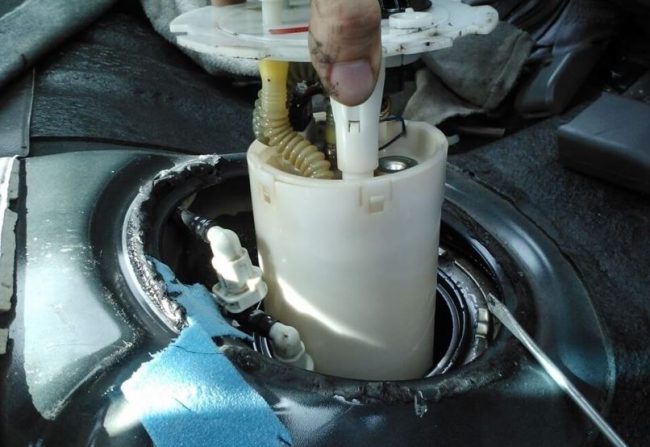 Топливный насос Chevrolet Lacetti