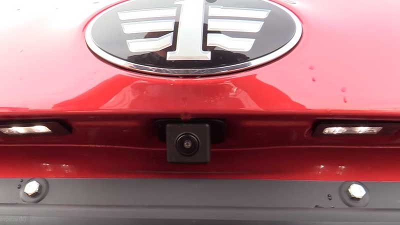 Besturn X80 – компактный кроссовер от китайского автопроизводителя FAW