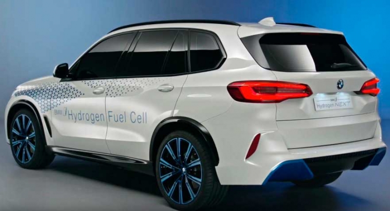 BMW представила автомобиль, работающий на водороде