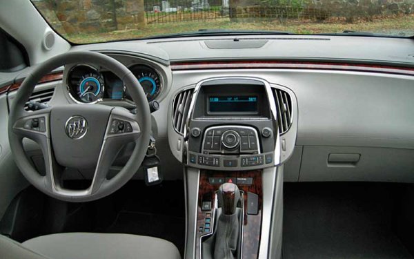 Buick Lacrosse уточняет, что говорят владельцы