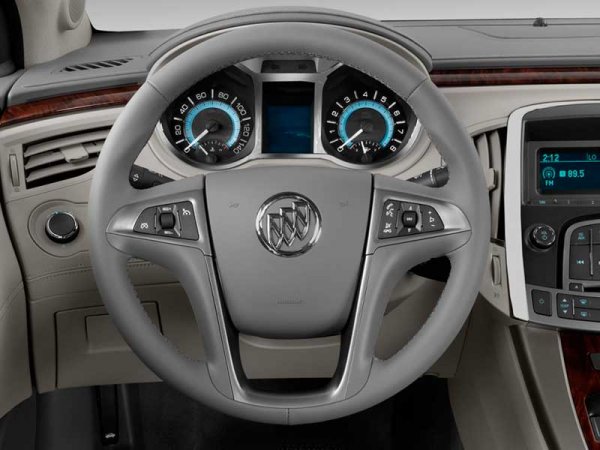 Buick Lacrosse уточняет, что говорят владельцы