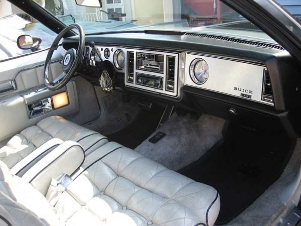 Buick Riviera - автомобиль для неординарных людей