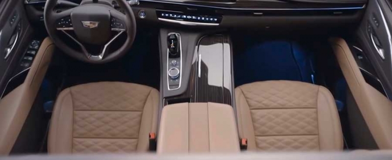 Cadillac Escalade 2021 - новая версия премиального американского внедорожника