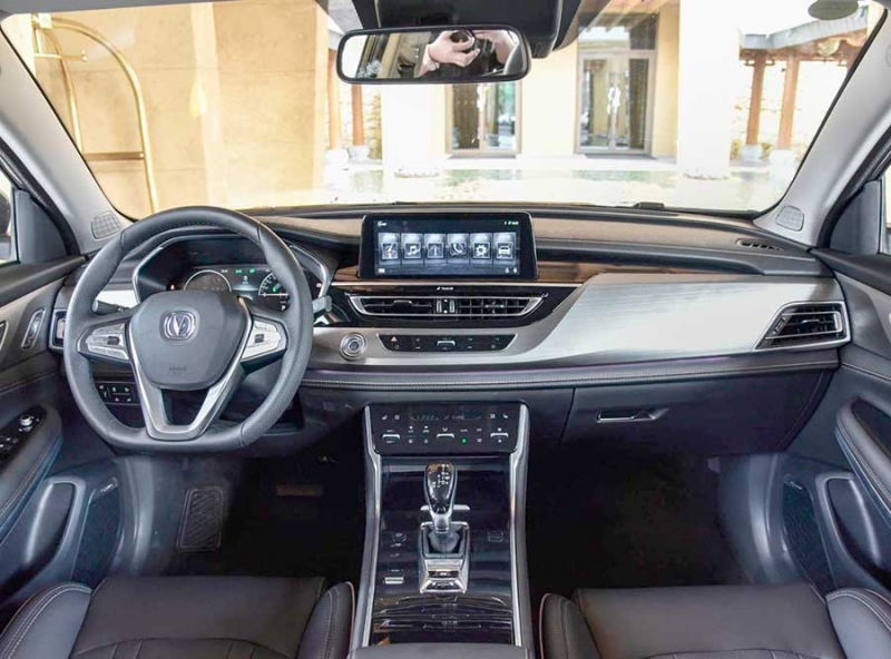 Changan CS75 FL - новый китайский кроссовер на российском рынке
