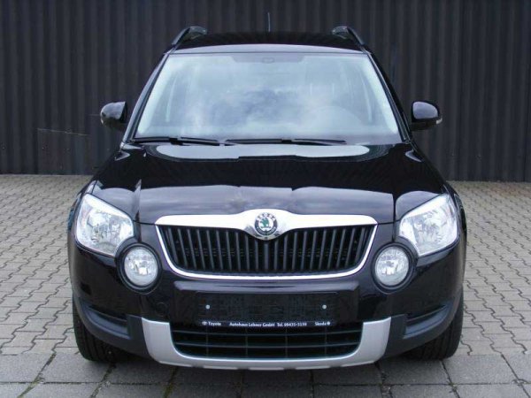 Чешский кроссовер Skoda Yeti - русская версия