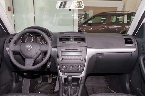 Чешский кроссовер Skoda Yeti - русская версия