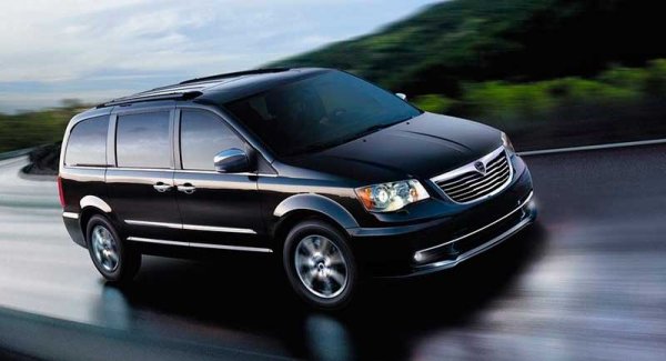 Chrysler Voyager: многофункциональный минивэн на долгие годы