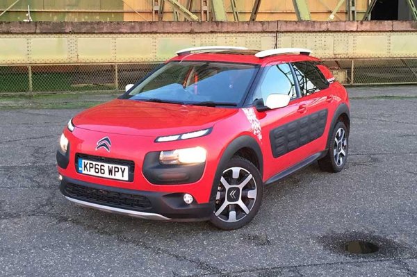 Citroen C4 Cactus – экономный кроссовер для городских условий