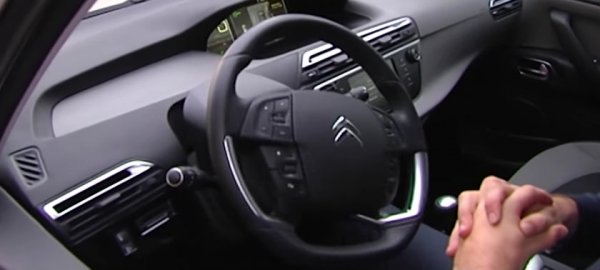 Citroen представил обновленные модификации C4 Picasso