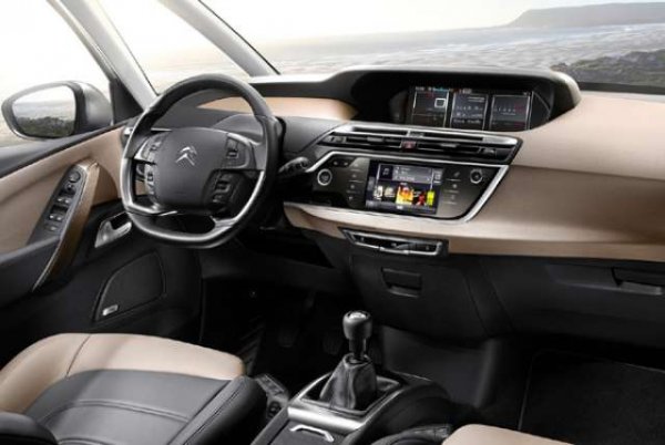 Citroen представил обновленные модификации C4 Picasso