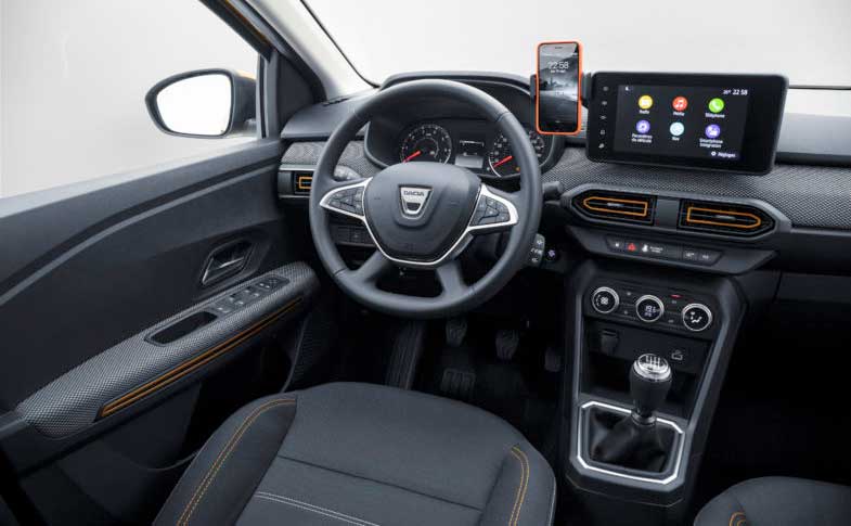 Dacia Sandero и Sandero Stepway 2021: современные автомобили по демократичным ценам