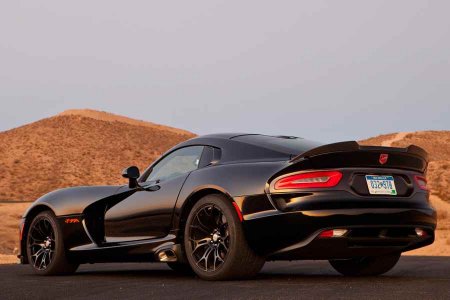 Dodge Viper красота и мощь в автомобиле