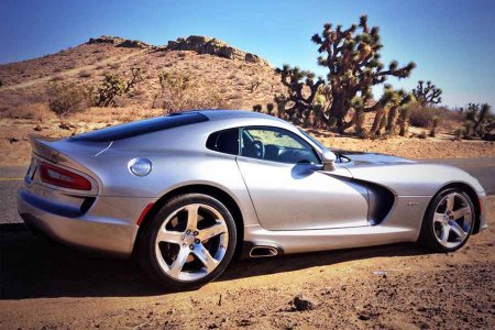 Dodge Viper красота и мощь в автомобиле