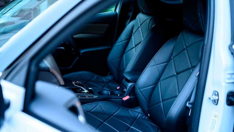 DS3 Crossback 2020 - новый яркий кроссовер от французского бренда Citroen