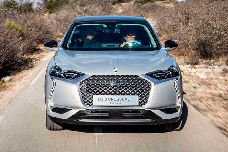 DS3 Crossback 2020 - новый яркий кроссовер от французского бренда Citroen