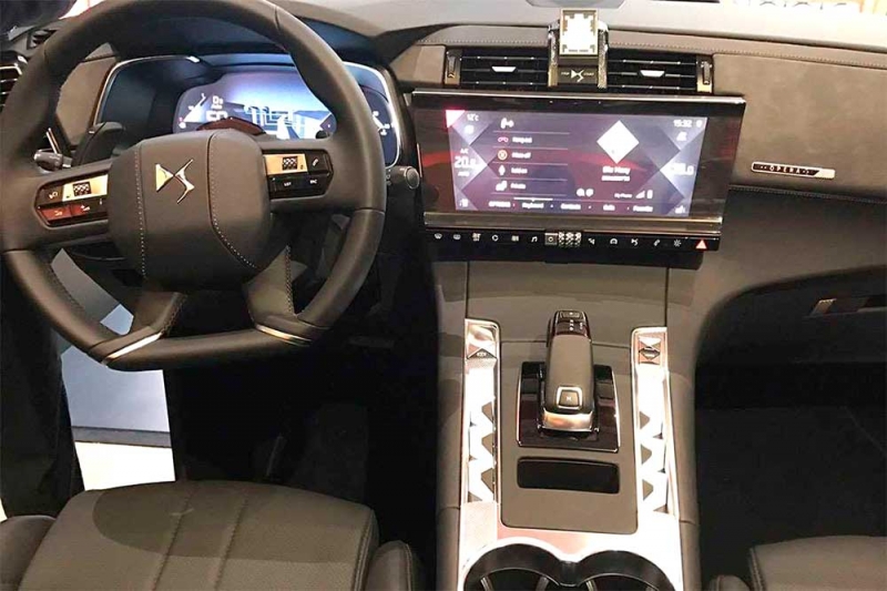 DS7 Crossback - первый роскошный кроссовер французского происхождения
