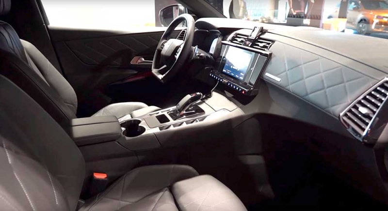 DS7 Crossback - первый роскошный кроссовер французского происхождения