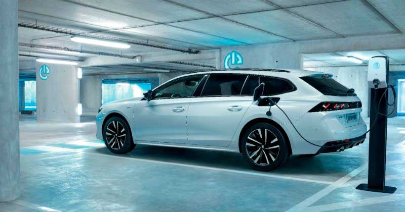 Электрический Peugeot 508: спрос превзошел все ожидания