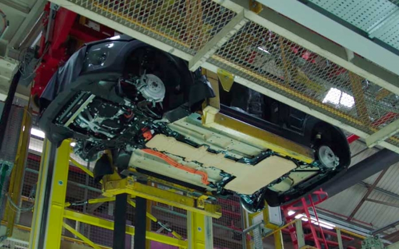 Электрическое будущее грядет: дорожные испытания Electric Mini Cooper SE