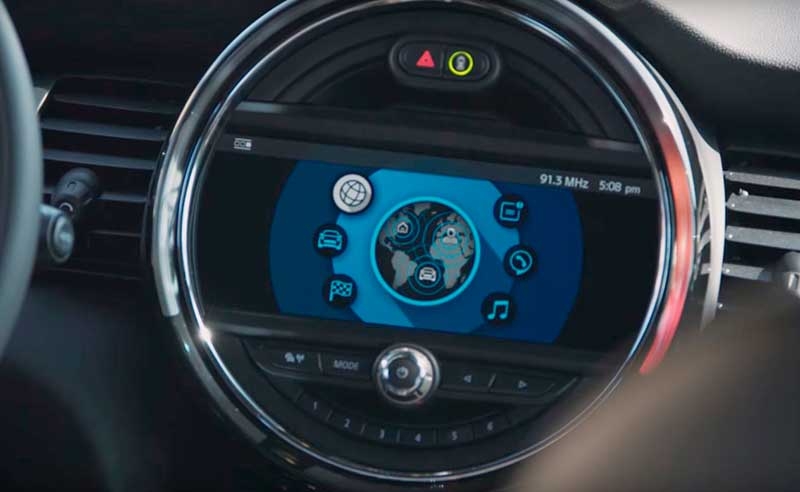 Электрическое будущее грядет: дорожные испытания Electric Mini Cooper SE