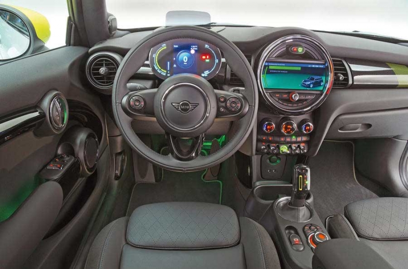 Электрическое будущее грядет: дорожные испытания Electric Mini Cooper SE