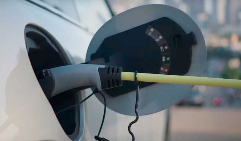 Электрическое будущее грядет: дорожные испытания Electric Mini Cooper SE