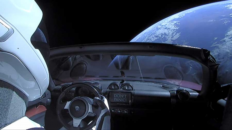 Электромобиль Tesla Roadster - 2 миллиарда километров в галактике
