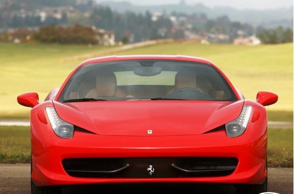 Итальянский суперкар Ferrari 458 Italia за 272000 долларов