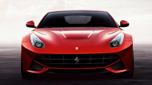 Ferrari F12 Berlinetta, агрессивный темперамент и неукротимая мощь