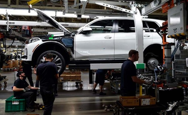 Флагманский кроссовер BMW X7 2019 оценивают в рублях