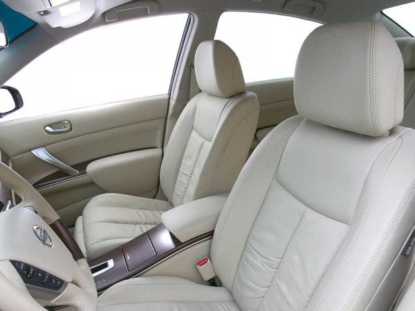 Флагманский седан Nissan Teana J32: все плюсы и минусы