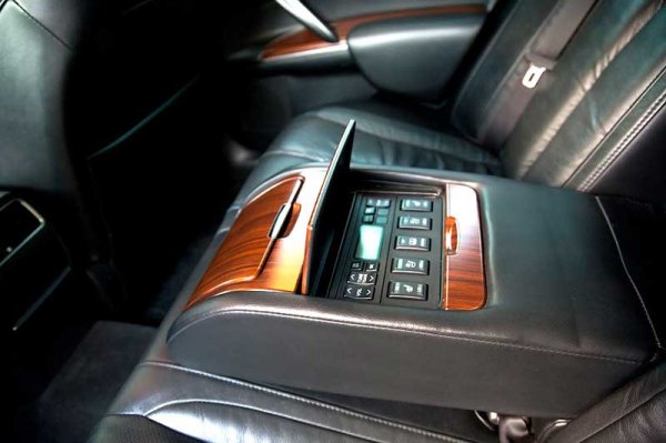 Флагманский седан Nissan Teana J32: все плюсы и минусы