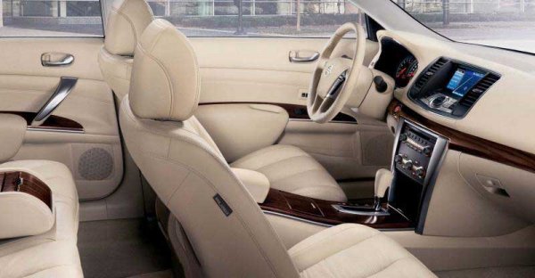 Флагманский седан Nissan Teana J32: все плюсы и минусы
