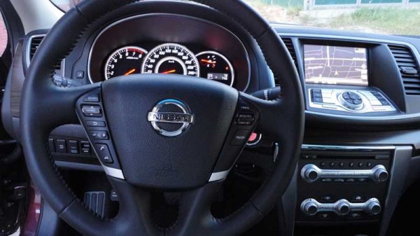 Флагманский седан Nissan Teana J32: все плюсы и минусы