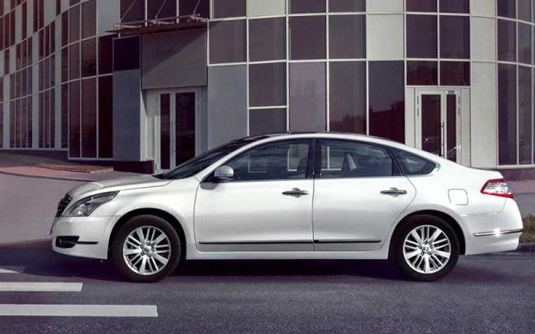 Флагманский седан Nissan Teana J32: все плюсы и минусы