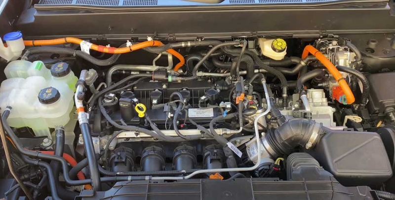 Ford Maverick 2022: пикап в маленьком городке с большими вместимостью