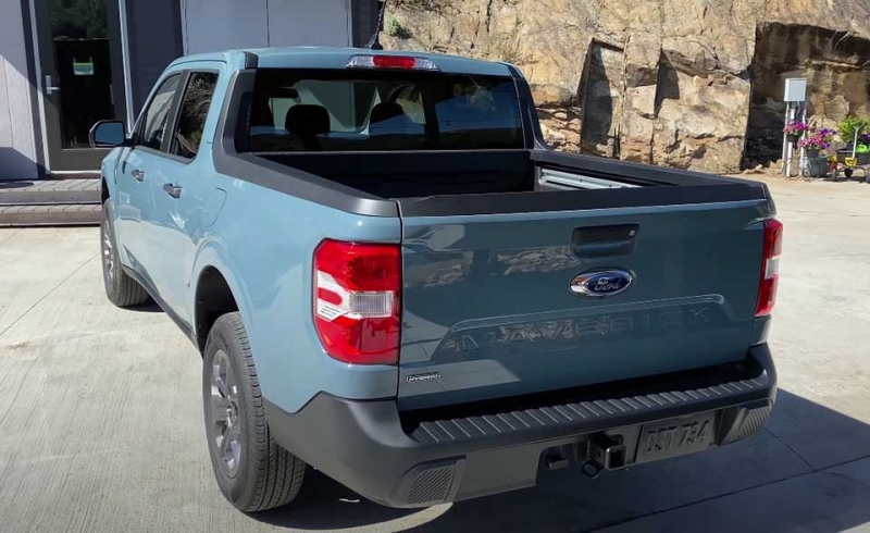 Ford Maverick 2022: пикап в маленьком городке с большими вместимостью