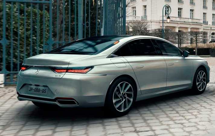 Французы представили новый роскошный седан DS 9
