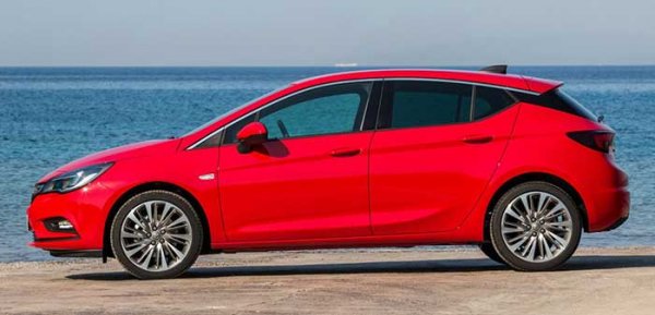 Хэтчбек Opel Astra K – лучший европейский автомобиль 2016 года