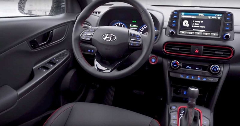 Hyundai Kona - компактный городской кроссовер с революционным дизайном