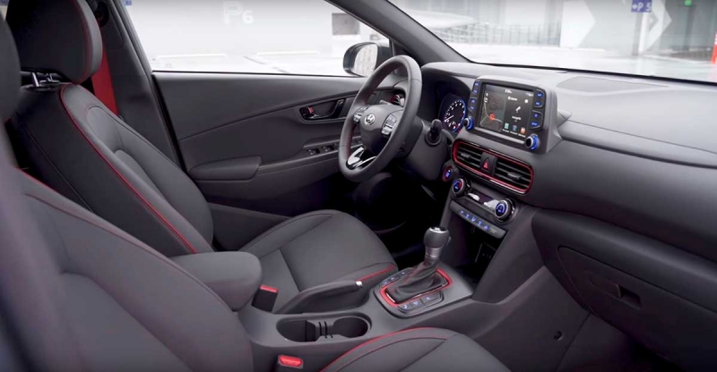 Hyundai Kona - компактный городской кроссовер с революционным дизайном